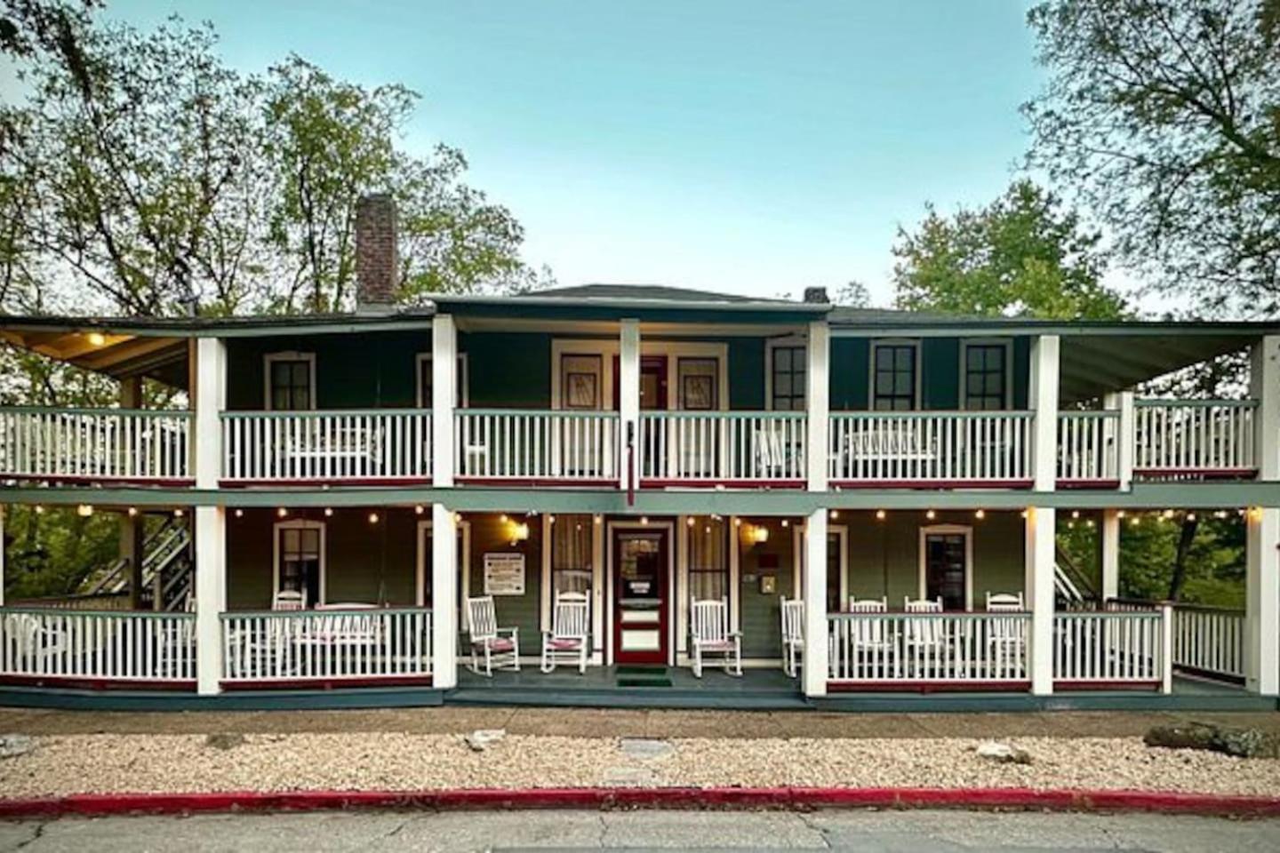 Downtown Secret Garden Piedmont Villa Eureka Springs Exterior foto